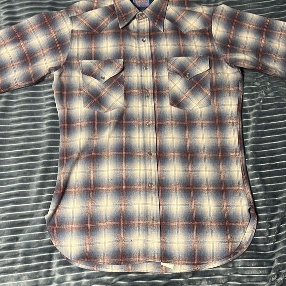 🔥🔥 Vintage PENDLETON PURE VIRGIN WOOL Pearl Snap Shirt - Good Condition- Sz M - Picture 7 of 14